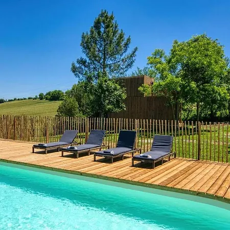 Chalet De Charme Avec Piscine Aurade