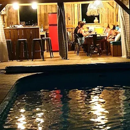 Chalet De Charme Avec Piscine Aurade
